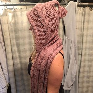 All in one scarf and beanie